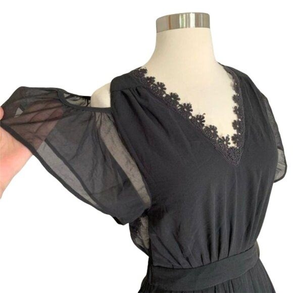Tularosa Luca Dress Size Small Black Crochet Lace Trim V-neck Sheer Cutout New - Picture 4 of 10